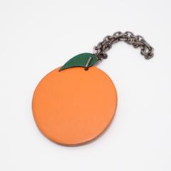 HERMES フルーツモチーフキーホルダー【アプリコット】 - メルカリ