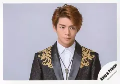 【中古】生写真(ジャニーズ) King ＆ Prince/岸優太/横型・バストアップ・衣装黒・目線右・背景グレー/シングル「koi-wazurai」MV＆ジャケ写オフショット/公式生写真