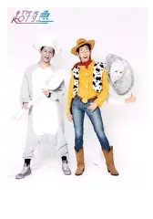 【中古】生写真(男性) 超特急/リョウガ(船津稜雅)・カイ(小笠原海)・タカシ(松尾太陽)/全身・衣装白・グレー・黄色・左手曲げ・体正面・口開き・タカシ後ろ・右向き・口閉じ・左手親指立て・コスプレ/「HMV “station” presents 『Take t