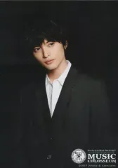 【中古】生写真(ジャニーズ) Kis-My-Ft2/玉森裕太/上半身・スーツ黒・白・首傾げ・目線右・背景黒/Kis-My-Ft2 LIVE TOUR 2017 MUSIC COLOSSEUM フォトセット