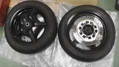 シグナスX 純正ホイール ペイント済み タイヤ付き リヤドラム車用 1から3型 シグナスx se12j se44j 1〜3型 フロントホイール - メルカリ