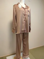 シルクパジャマ　レディース　前開上下セット