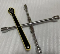新品 BM-STORE タイヤ交換工具 クロスレンチパンタグラフジャッキレバーセット クロスレンチサイズ17/19/21/23mm 4サイズ 薄口形状 タイヤ交換工具セット