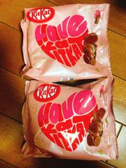 限定　ネスレ　キットカット　ハートフルベアー　チョコ　2袋