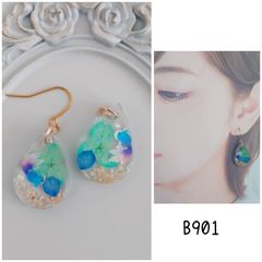 3007 限定泡入りガラス ラメ入り レジン イヤリング ピアス - メルカリ