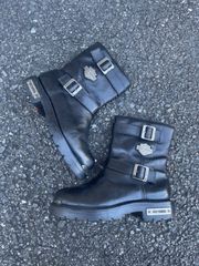 Harley-Davidson badge boots
