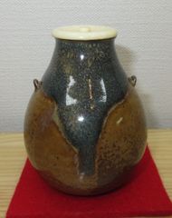 送料込【逢絢亭】茶道具 茶入 高取焼 耳付 仕覆付 宗偏流書付 亀井楽山 