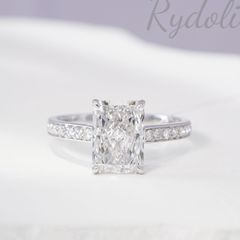 PT950 3ct E VVS2 オーダーメイドリング ラボグロウンダイヤモンド IGI鑑定書付き レディエントカット 結婚指輪 ラボダイヤ クラシックな4本爪デザイン シンプルで上品なレディースダイヤリング エレガントで高級感のあるプラチナリング