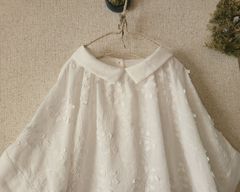ʚїɞ。専用です。ʚїɞ　立体刺繍のちび衿ブラウス