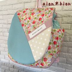 名入れ無料＊ベビーリュック　苺&花柄＊女の子のお祝いに♪一升餅用にも♪ 切替