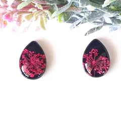 No.304　レジン　しずく型　濃いピンク　お花　ピアス　イヤリング