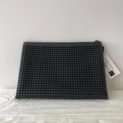【新品】ルブタン スパイク クラッチ バッグ Kaloupouch 1195035 Bagのサムネイル