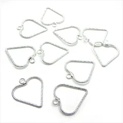 Q-124 デザインチャーム ハート【ホワイトシルバー】10個入 アクセサリー パーツ モチーフ 金具 金属 メタル ピアス イヤリング ネックレス キーホルダー ハンドメイド 材料