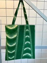 アフリカンプリント　アフリカンファブリック　トートバッグ　ハンドメイド　プリントバッグ　エコバッグ　サブバッグ　手提げ　アフリカン　アフリカ布