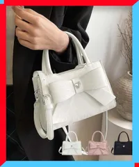 新品 ショルダーバッグ レディース リボン付き ハンドバッグ 合成皮革 黒 きれいめ 上品 手提げ【送料無料】