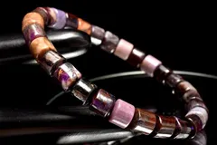 【１点物】高発色◇癒やしの石 スギライト(杉石)　5.5-6x7mm　チューブ ブレスレット パワーストーン 天然石 _MA7996