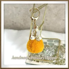 N.2   chepple ハンドメイド ポンポンチャーム バッグチャーム　チャーム　ハンドメイドキーホルダー