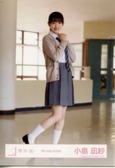 櫻坂46 三期生「おもてなし会」 小島凪紗 「夏の近道」MV制服 ヒキ