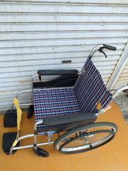 送料無料（一部地域を除く）　レッグサポート代用品　自走式車椅子　ノーパンク　日進　　NEO-1　KM-25-0722-11