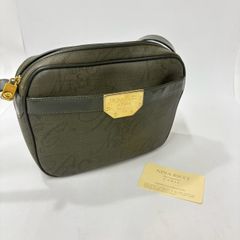 ★M4 NINA RICCI ニナリッチ ショルダーバッグ キャンバス 外側収納・内側チャック収納あり ファスナータイプ グリーン レディース バッグ