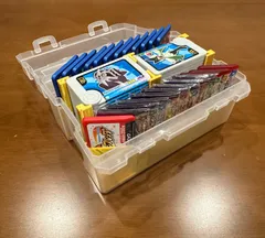 ポケモンフレンダ　ピックケース　68枚収納可能　収納ボックス　グレー•ブラック•ゴールド•マゼンタ•ネイビー　フレンダのサムネイル