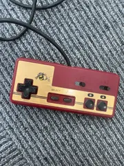 ファミコンとファミコンソフト、連打用コントローラー 懐かしの連射機能付ファミコンコントローラー - Game ! Gamer