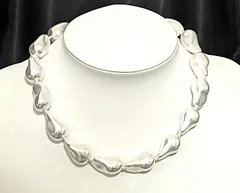 特売！値下致しました。限定タイムセール　最高の照りの輝き 大珠淡水バロックネックレス１６ｍｍ－２5ｍｍ前後　（特殊加工処理）