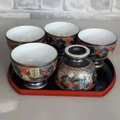 〇　有田焼　特選品　 西山作 　鉄砂 　小鉢揃 　高台小鉢　 色絵　 花　 金彩　 和食器