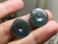 RS10-111 氷種 深青飃雪花 玉壁 平安守り 天然ドグアテマラ産 A貨 本翡翠 ルース ネックレス