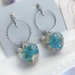 ハンドメイド【揺れるお花のハートピアス/イヤリング】　ブルー・パープル　＊No.4