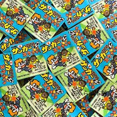 【 サッカースクラッチ 計50個 セット 】 駄菓子 お菓子 ラムネ まとめ買い 大人買い 詰合せ 人気 大量 プレゼント イベント メール便 ポスト投函 ギフト おやつ 子供
