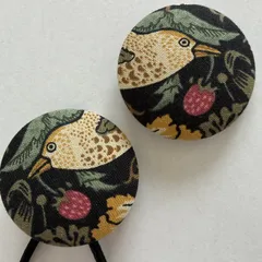 ヘアゴム４cm「いちご泥棒・黒×緑×赤」使用ヘアゴム／ウイリアムモリス／いちご泥棒／大人／女性