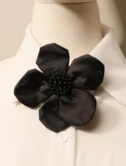 ブローチ　コサージュ　黒　ブラック　フラワー　オシャレ