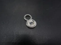 ■美品■ AGATHA アガタ 犬モチーフ ペンダントトップ ネックレストップ アクセサリー シルバー系 DY0539のサムネイル