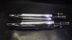 スポーツスターXL883XL1200北米マフラーサイレンサーバロニーカットタイプ