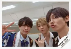 【中古】生写真(ジャニーズ) ジャニーズJr./那須雄登・今野大輝・矢花黎/横型・バストアップ・衣装白・黒・青・那須右手ピース・矢花口すぼめ/Johnnys’ ISLAND セルフィー 2020/公式生写真