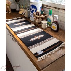 マット オルテガ プレイスマット ブラック ファブリック ディスプレイ インテリア 雑貨 ラグ