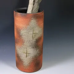 信楽焼傘立て つぼ型帯茶ばら彫 高さ43cm