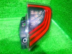 純正　ZYX10　C-HR　右テールランプ　【143393】