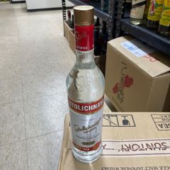 【新品・未開封】stolichnaya vodka　ストリチヤナウォッカ　40度
