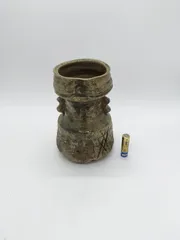 花器 徳利型 円形 黄土色 斑模様 花台 窯 工房 池坊 フラワーベース 水盤 華道具 花瓶 変形 シンプル 生花 華道 磁器 手作り アンティーク レア レトロ インテリア ビンテージ 昭和 24428四つ葉[YT00457]