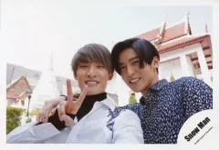 【中古】生写真(ジャニーズ) Snow Man/向井康二・目黒蓮/横型・バストアップ/海外(タイ)オフショット/公式生写真