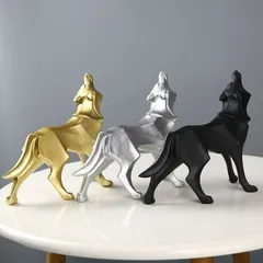 オブジェ 狼 北欧のクリエイティブなオオカミの置物 創造的 オブジェ 雑貨 インテリア 動物 シンプル 玄関 リビング 樹脂製 雄々しい 狼 彫刻