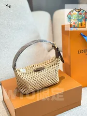 【今日特価】Yves Saint Laurent イヴ・サンローラン ノリータ 柔らかな手触り-WTO輸入2