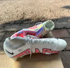 Nike マーキュリアルスーパーフライ4 tf JP255 ナイキが「マーキュリアル スーパーフライ 」新作を発売 “エア