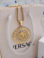 2024年最新】versace ネックレス シルバーの人気アイテム - メルカリ