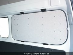 【数量限定アウトレット・撮影品】キャラバン（NV350）バンDX・バンEX  ESウィンドウパネル リア 白石目調 左右セット