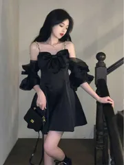 光沢ブラックミニドレス?リボン＆チュールが可愛いワンポイントドレス