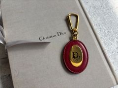 Christian Dior オーバルプレート キーリング レッド