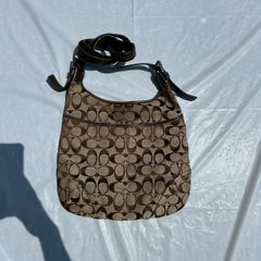 バッグ COACH 12748 Signature Denim Hobo Bag Y2K COACH 12748 Signature Denim Hobo Bag Y2K - メルカリ